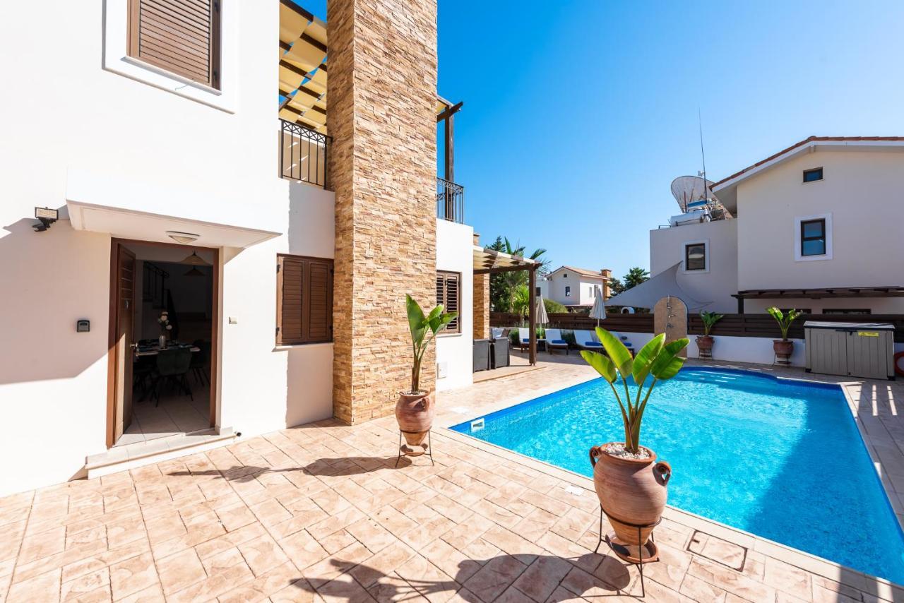 Villa Iris By Ezoria Villas Ayia Napa Exterior foto