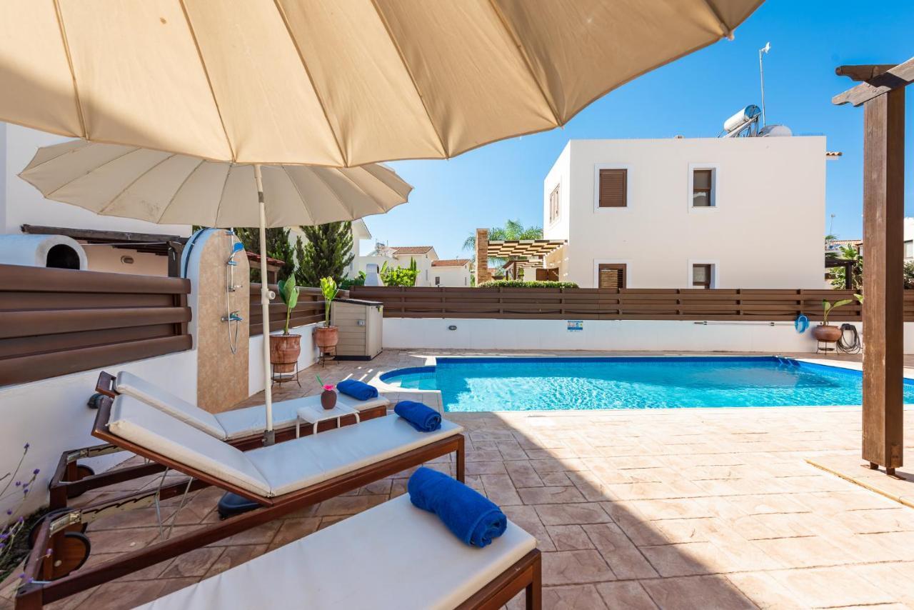 Villa Iris By Ezoria Villas Ayia Napa Exterior foto