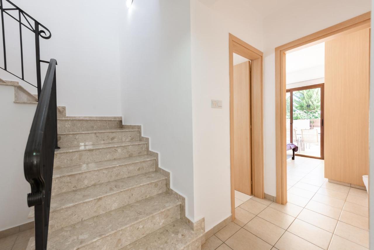 Villa Iris By Ezoria Villas Ayia Napa Exterior foto
