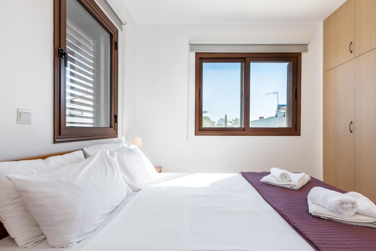Villa Iris By Ezoria Villas Ayia Napa Exterior foto