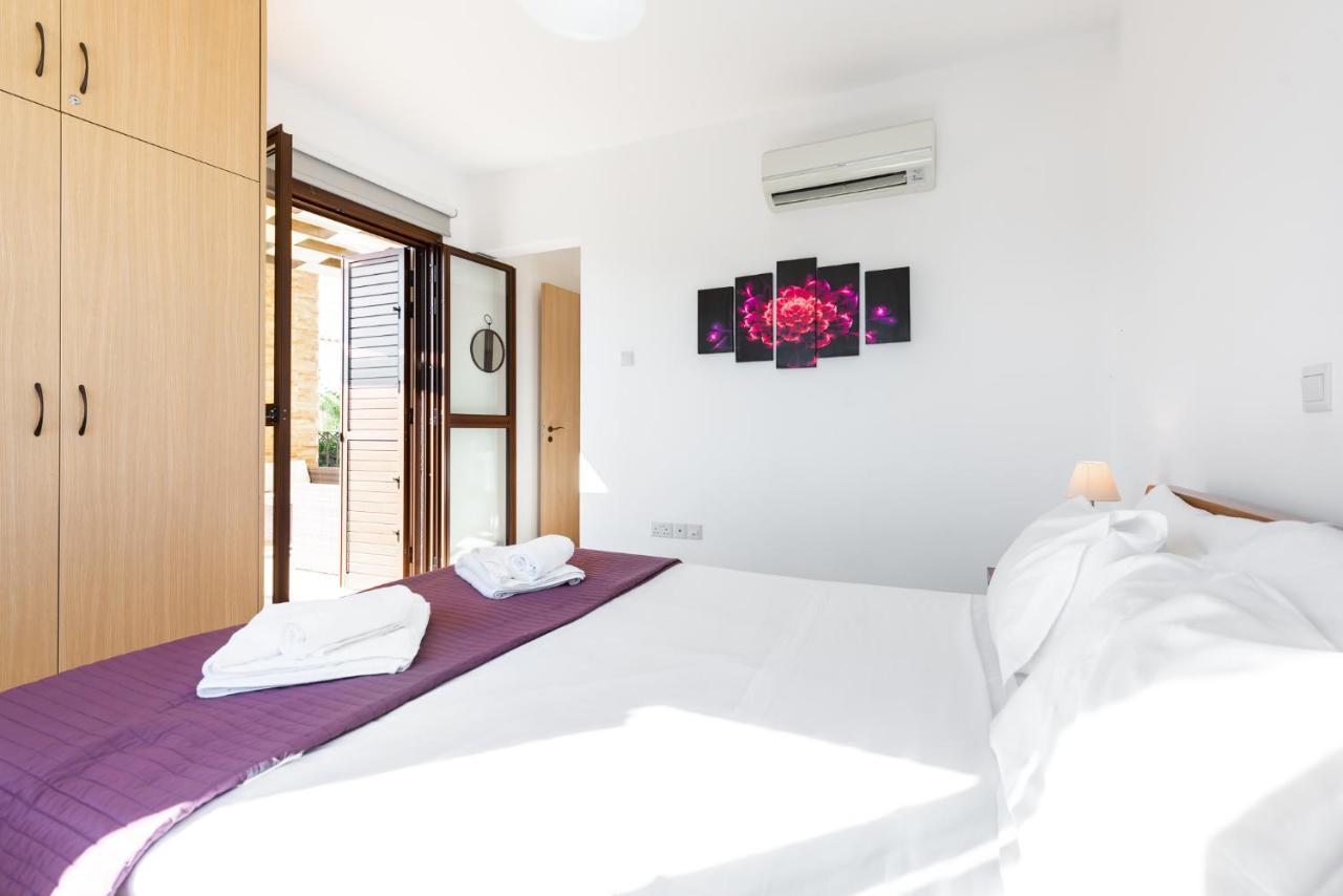Villa Iris By Ezoria Villas Ayia Napa Exterior foto